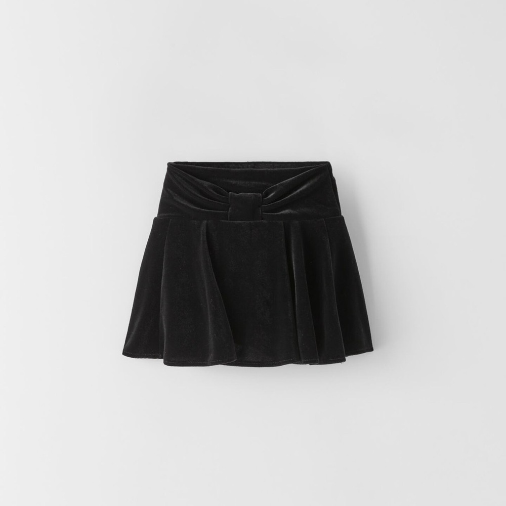 Zara velvet black skirt